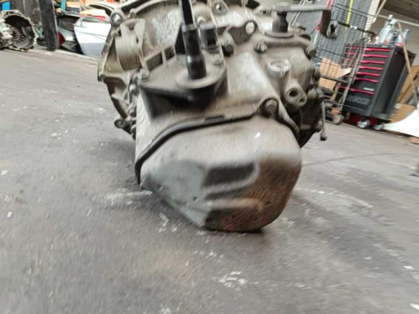 BOITE A VITESSE MANUEL PEUGEOT 206 1.1 ESSENCE - Vue 4